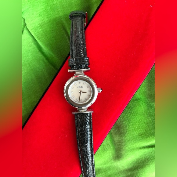 Ladies AUTHENTIC FENDI - DRESSY🌹Watch❤️ - Picture 12 of 13